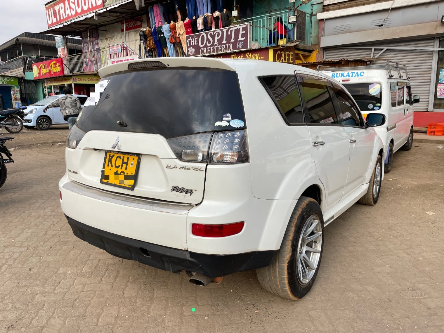 Mitsubishi Outlander - 6/6 for sale in Kenya | RmSg Kenya