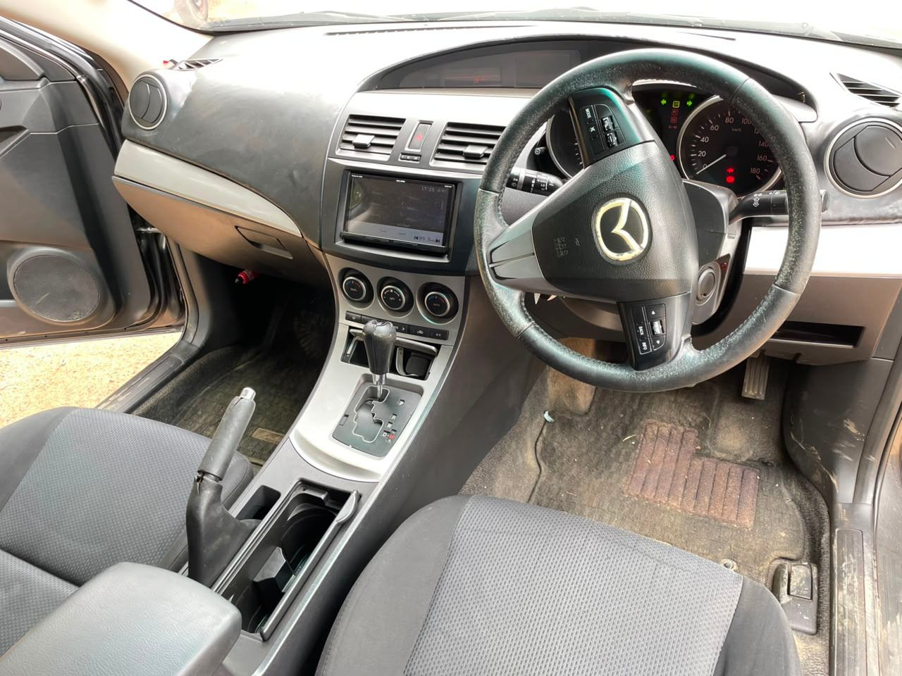 Mazda Axela - 5/13 for sale in Kenya | RmSg Kenya