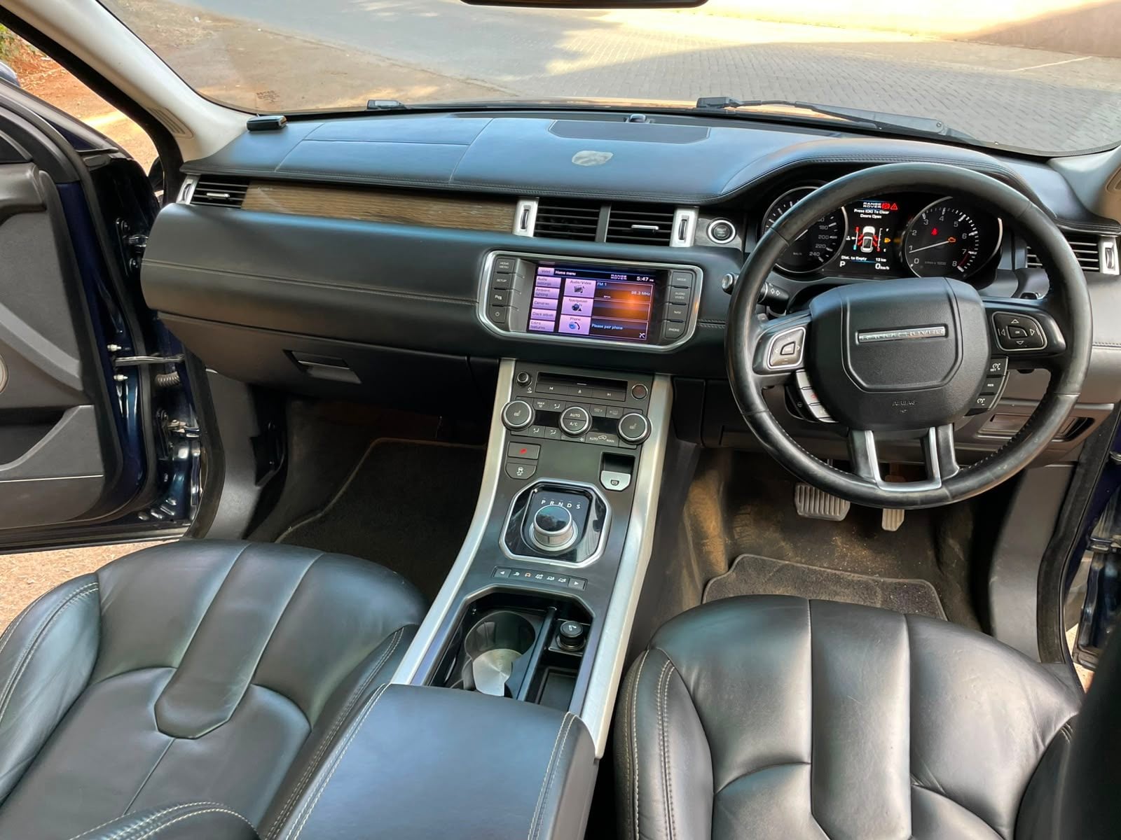 Land Rover Range Rover Evoque - 3/12 for sale in Kenya | RmSg Kenya