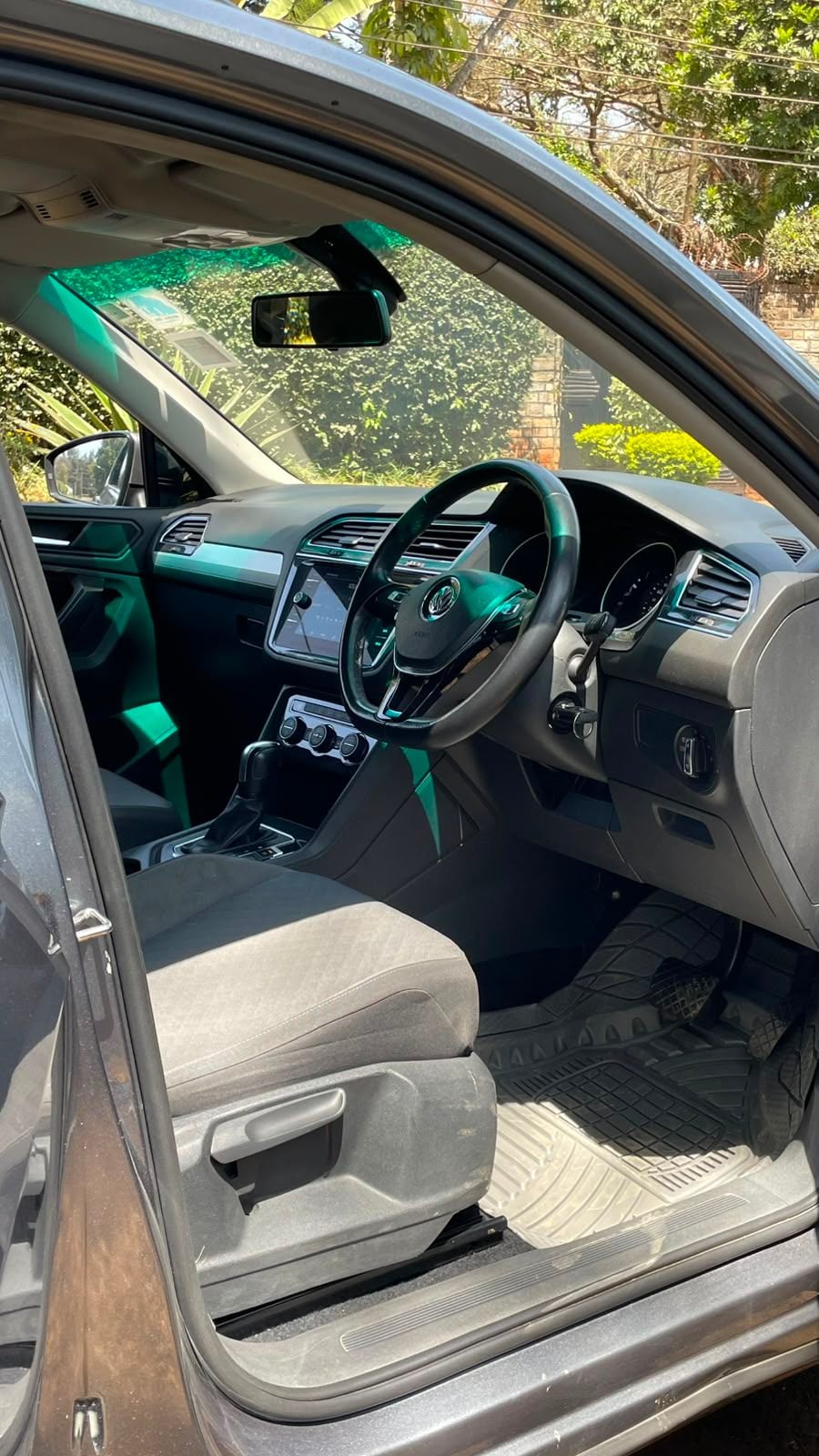 Volkswagen Tiguan - 8/11 for sale in Kenya | RmSg Kenya