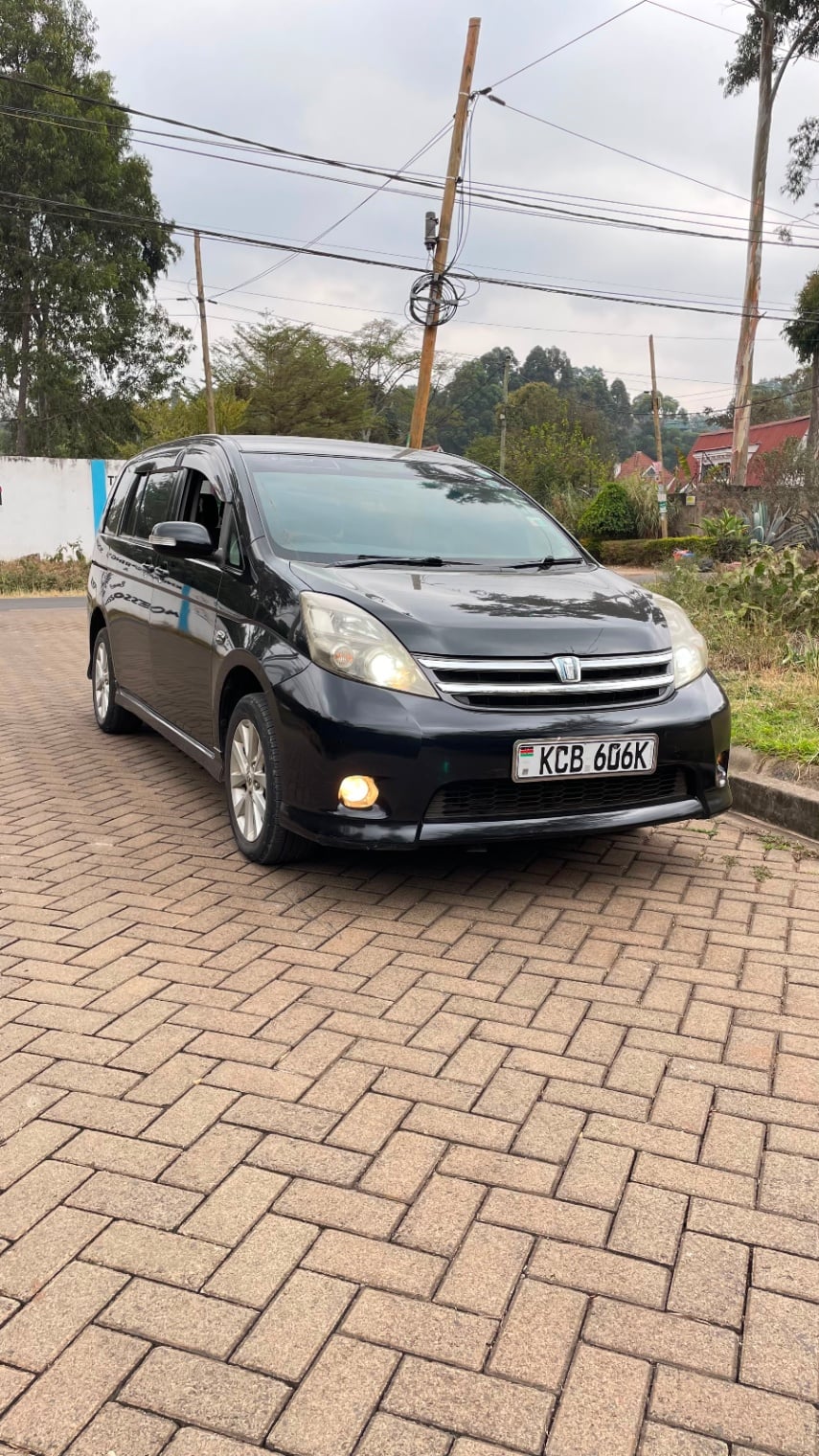Toyota Isis - 2/10 for sale in Kenya | RmSg Kenya