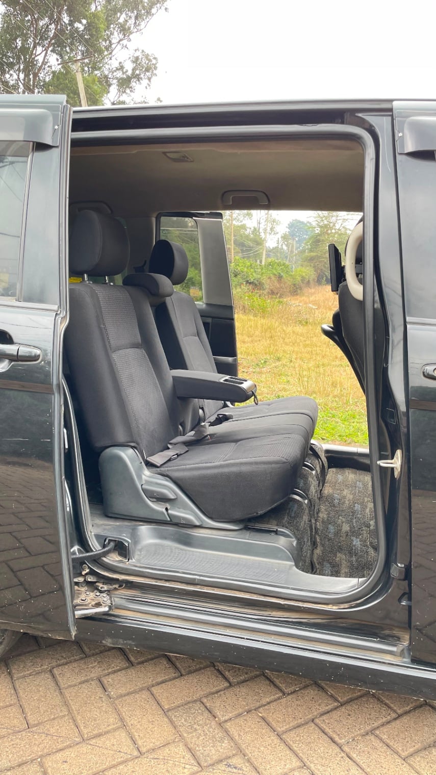 Toyota Isis - 6/10 for sale in Kenya | RmSg Kenya