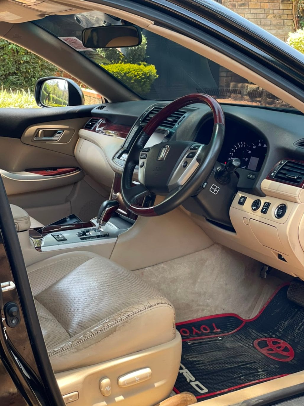 Toyota Crown - 6/13 for sale in Kenya | RmSg Kenya