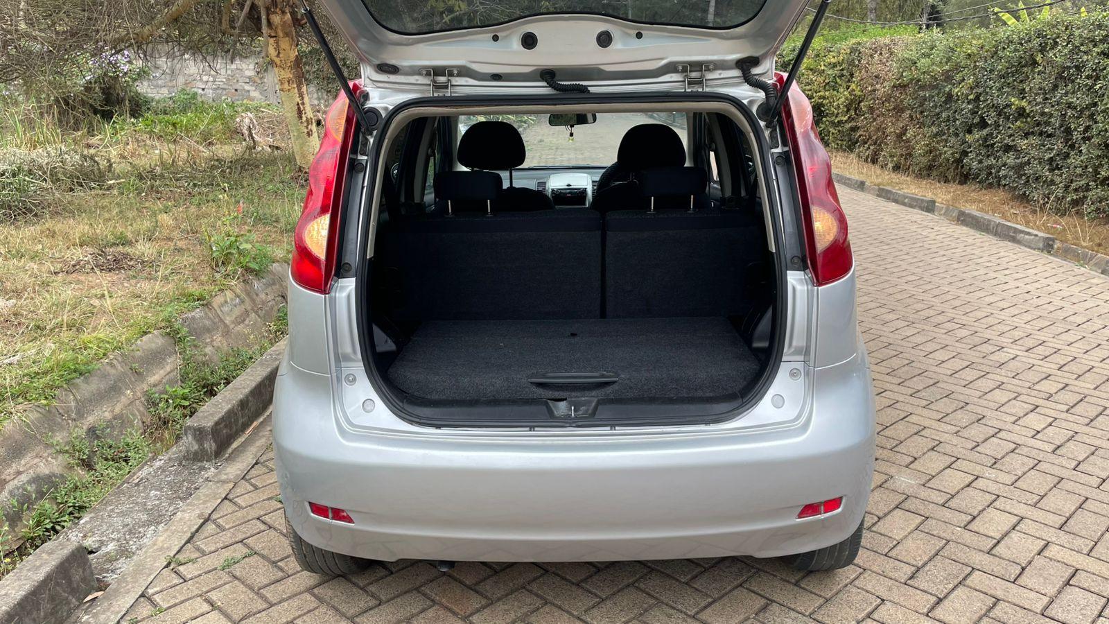Nissan Note - 9/10 for sale in Kenya | RmSg Kenya