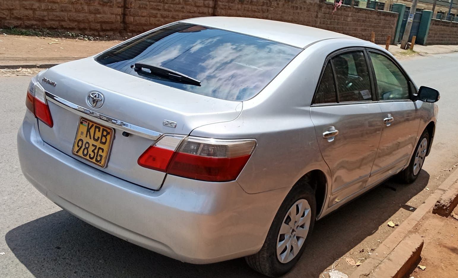 Toyota Premio - 2/2 for sale in Kenya | RmSg Kenya