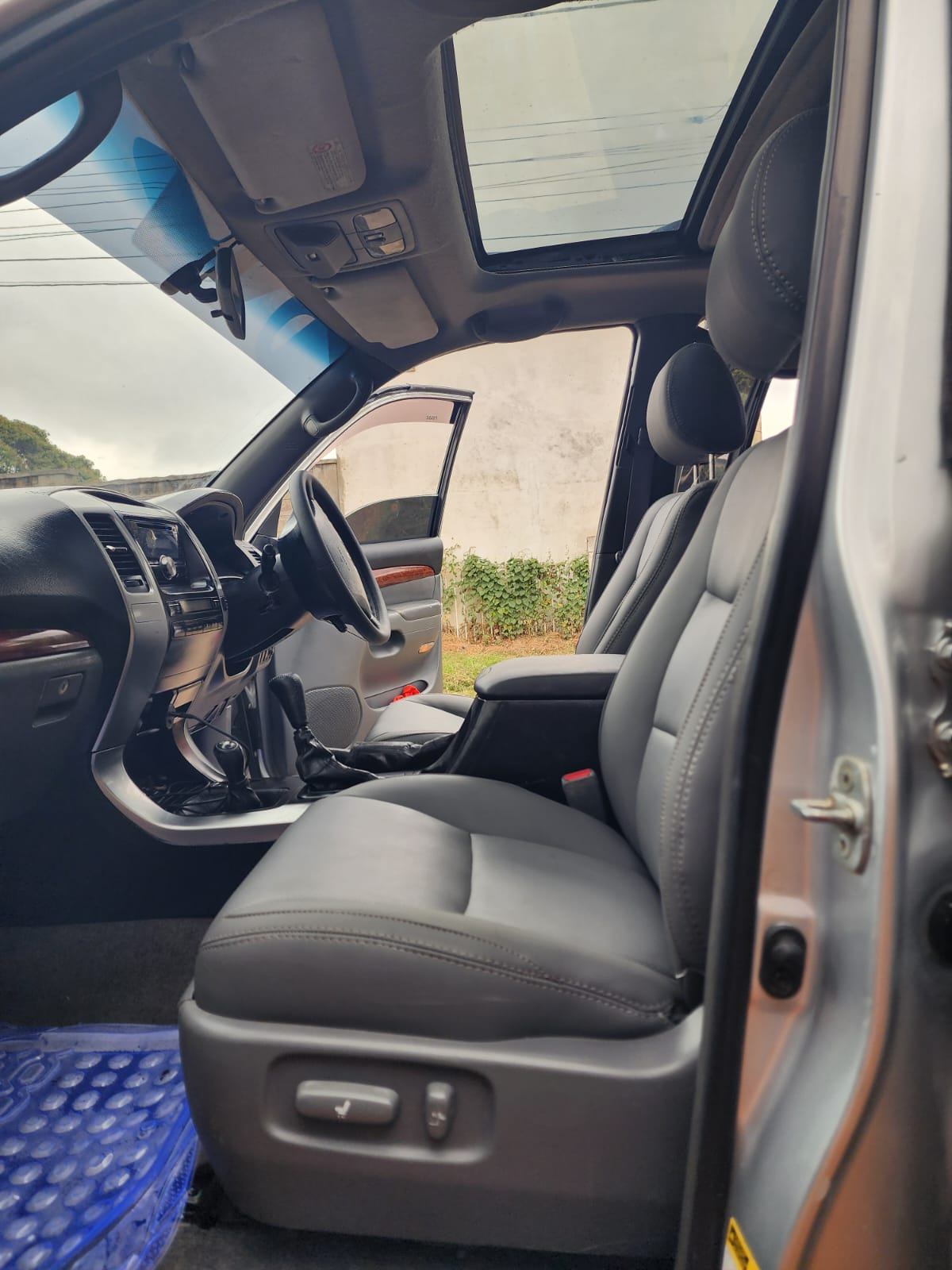 Toyota Land Cruiser Prado - 2/4 for sale in Kenya | RmSg Kenya