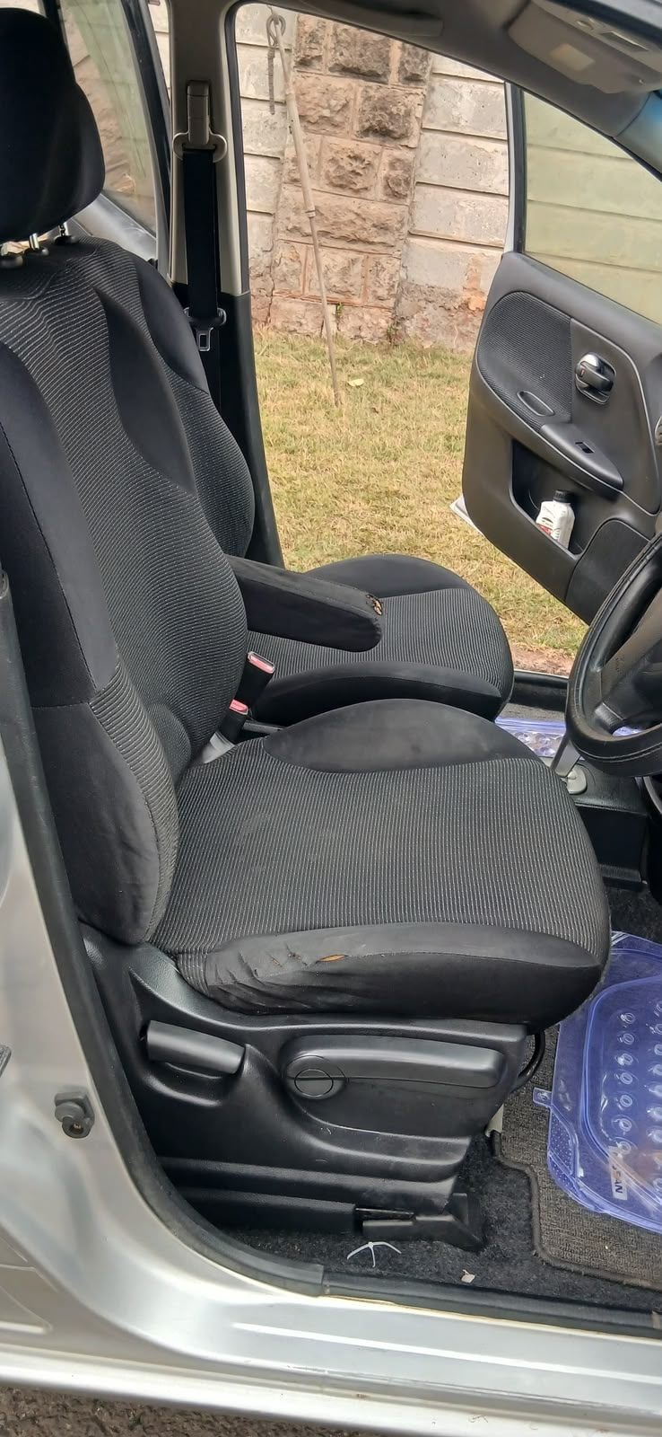 Nissan Note - 4/10 for sale in Kenya | RmSg Kenya
