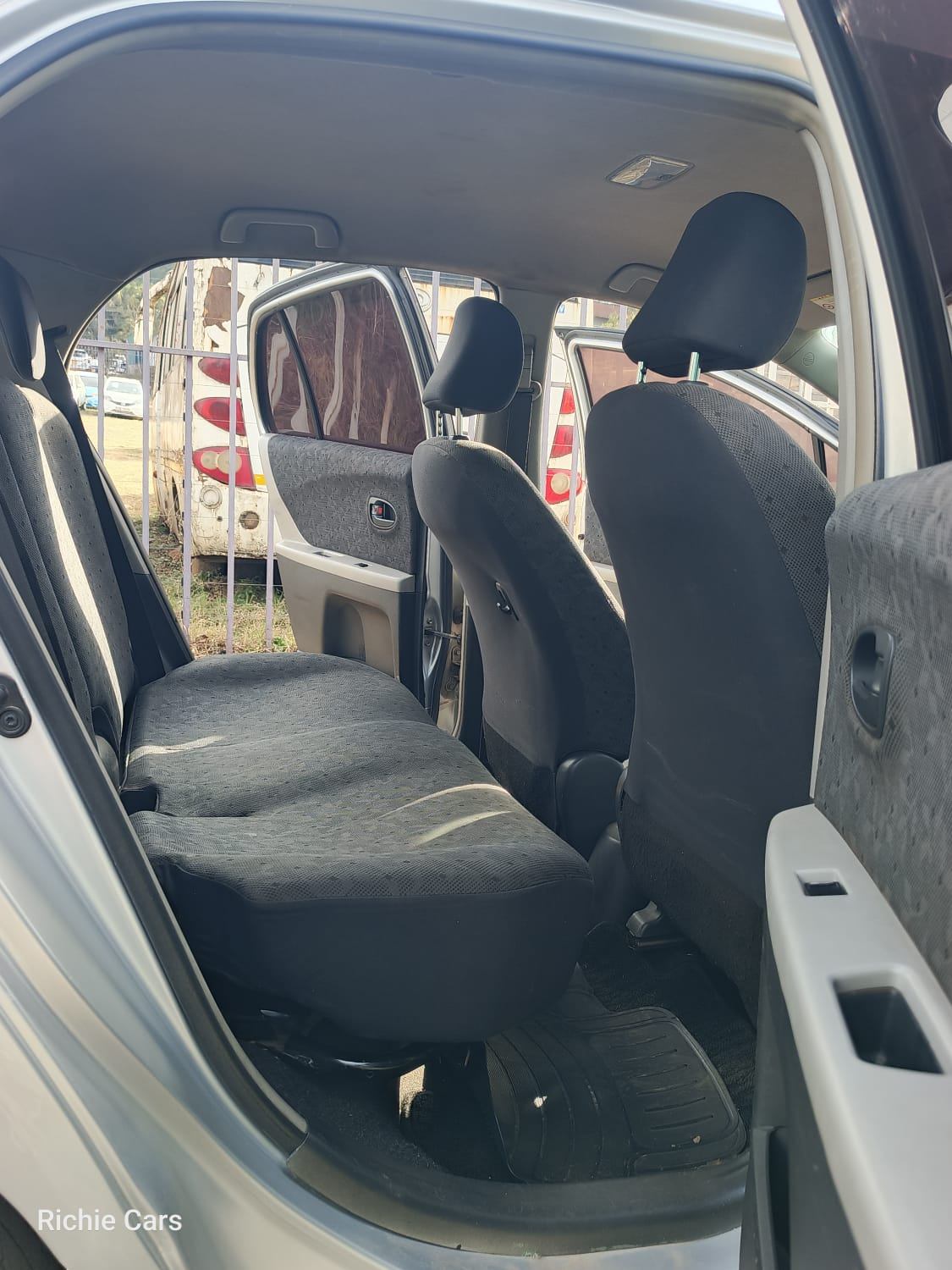 Toyota Vitz - 5/10 for sale in Kenya | RmSg Kenya