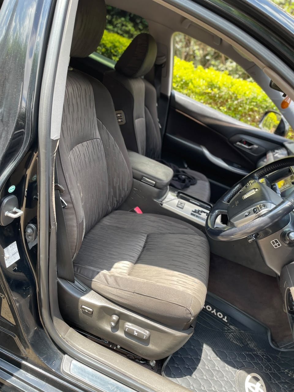 Toyota Crown - 7/11 for sale in Kenya | RmSg Kenya