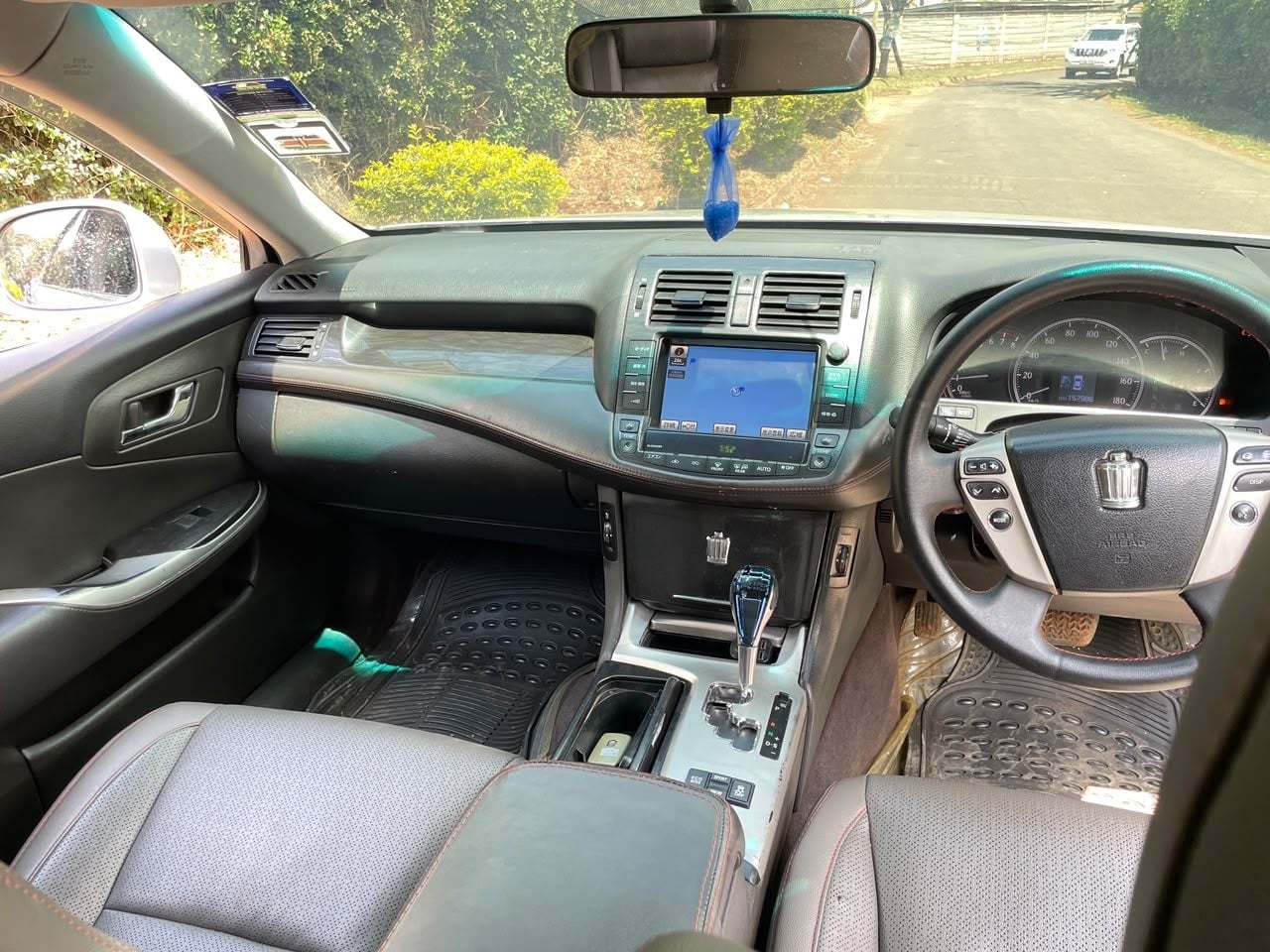 Toyota Crown - 4/8 for sale in Kenya | RmSg Kenya