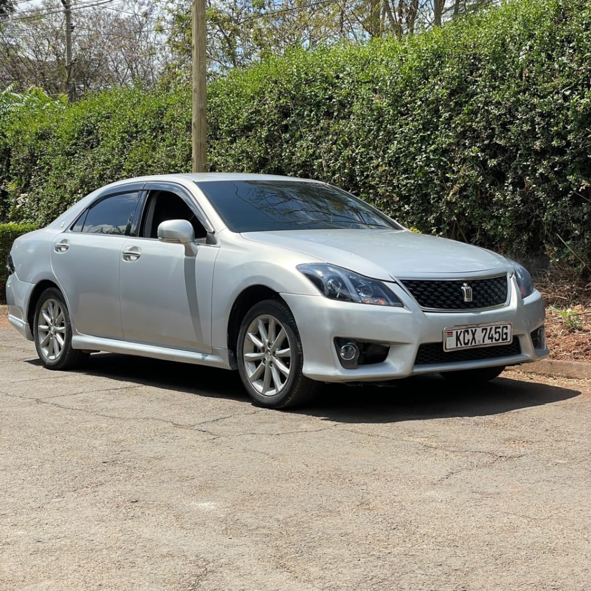 Toyota Crown - 3/8 for sale in Kenya | RmSg Kenya