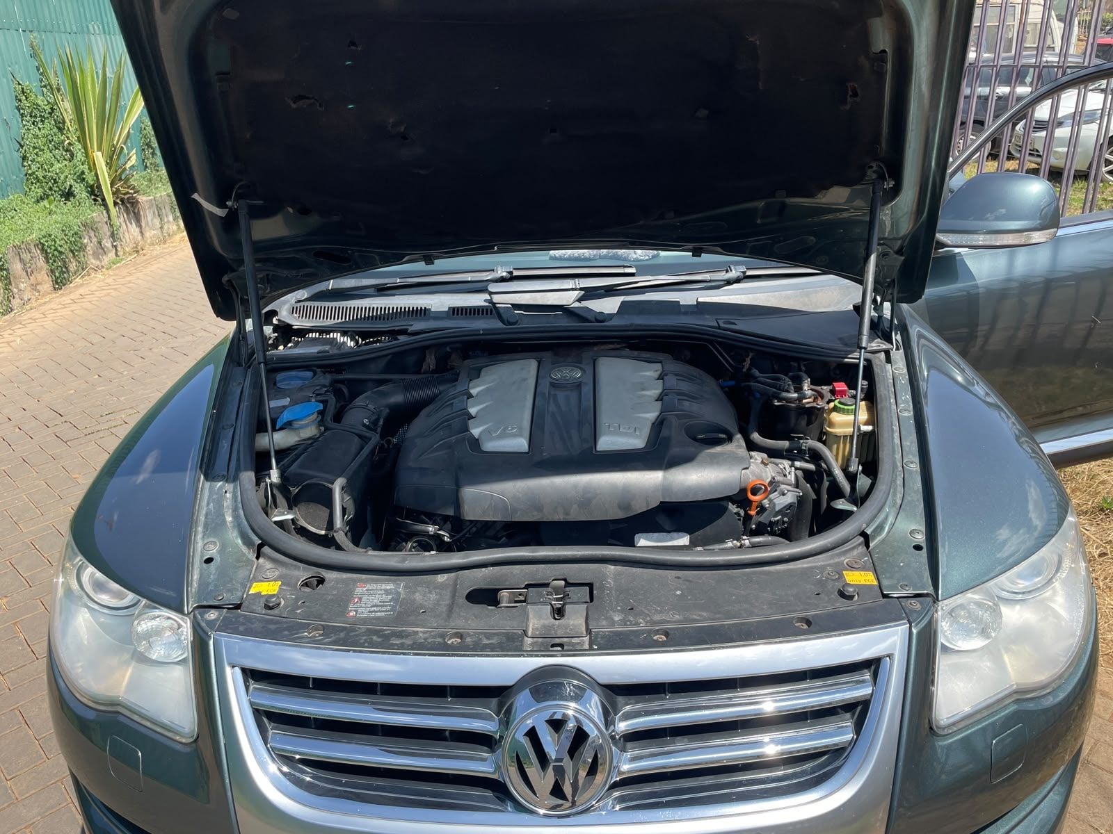 Volkswagen Touareg - 11/11 for sale in Kenya | RmSg Kenya
