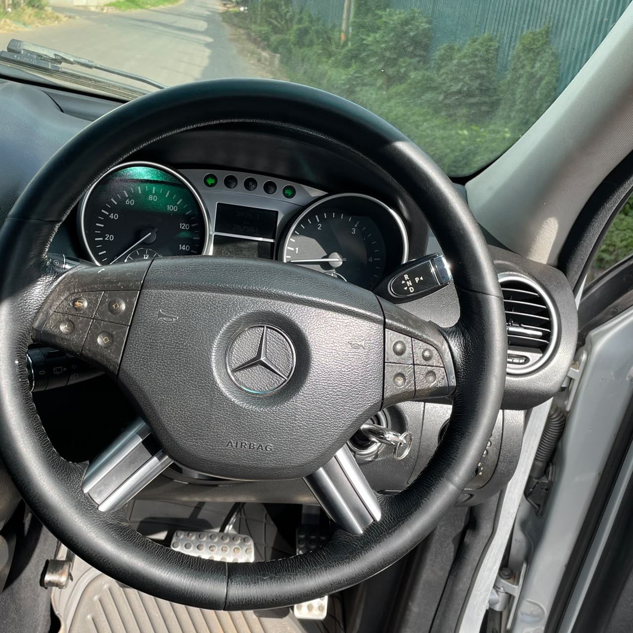 Mercedes-Benz M-Class - 4/12 for sale in Kenya | RmSg Kenya