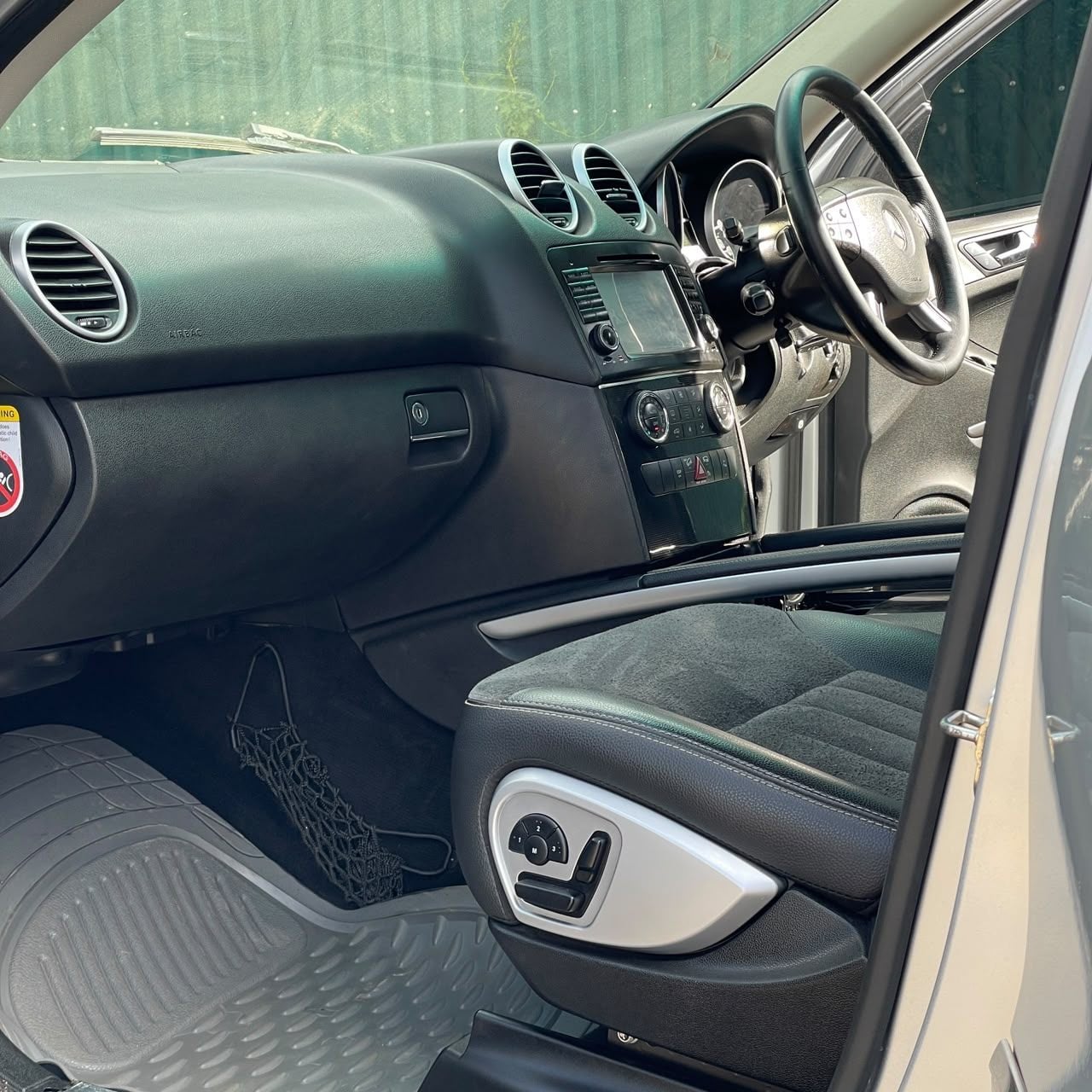 Mercedes-Benz M-Class - 6/12 for sale in Kenya | RmSg Kenya