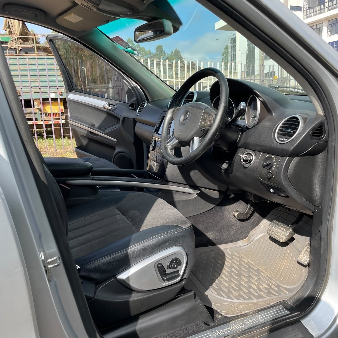 Mercedes-Benz M-Class - 7/12 for sale in Kenya | RmSg Kenya
