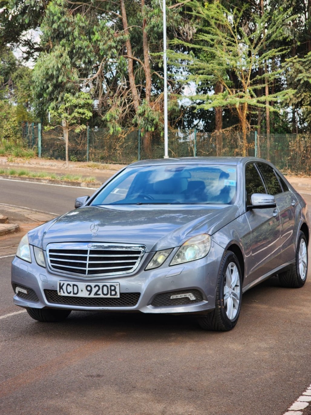 Mercedes-Benz E-Class - 2/10 for sale in Kenya | RmSg Kenya