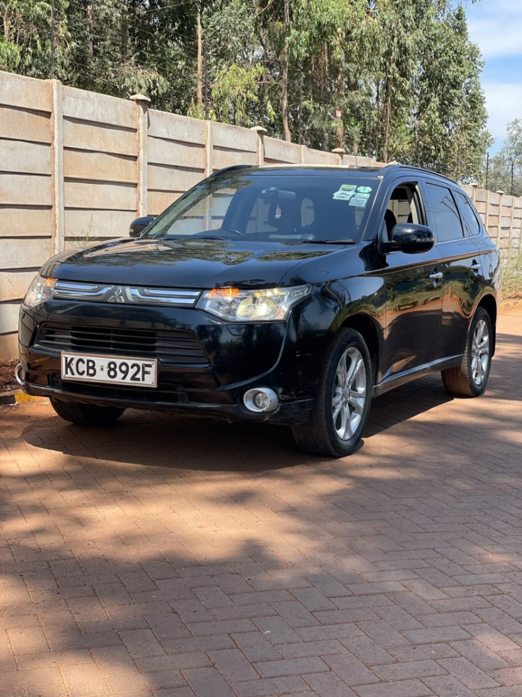 Mitsubishi Outlander - 2/12 for sale in Kenya | RmSg Kenya