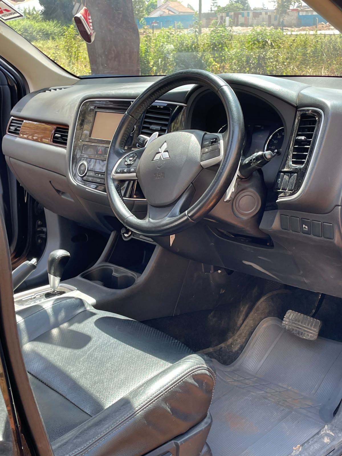 Mitsubishi Outlander - 5/12 for sale in Kenya | RmSg Kenya