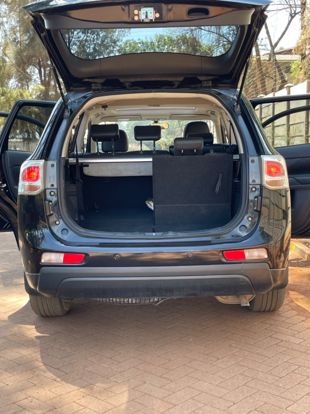 Mitsubishi Outlander - 11/12 for sale in Kenya | RmSg Kenya