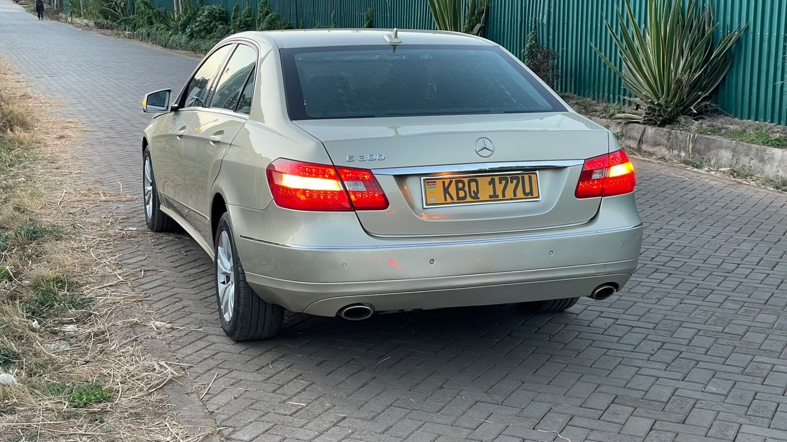 Mercedes-Benz E-Class - 7/8 for sale in Kenya | RmSg Kenya