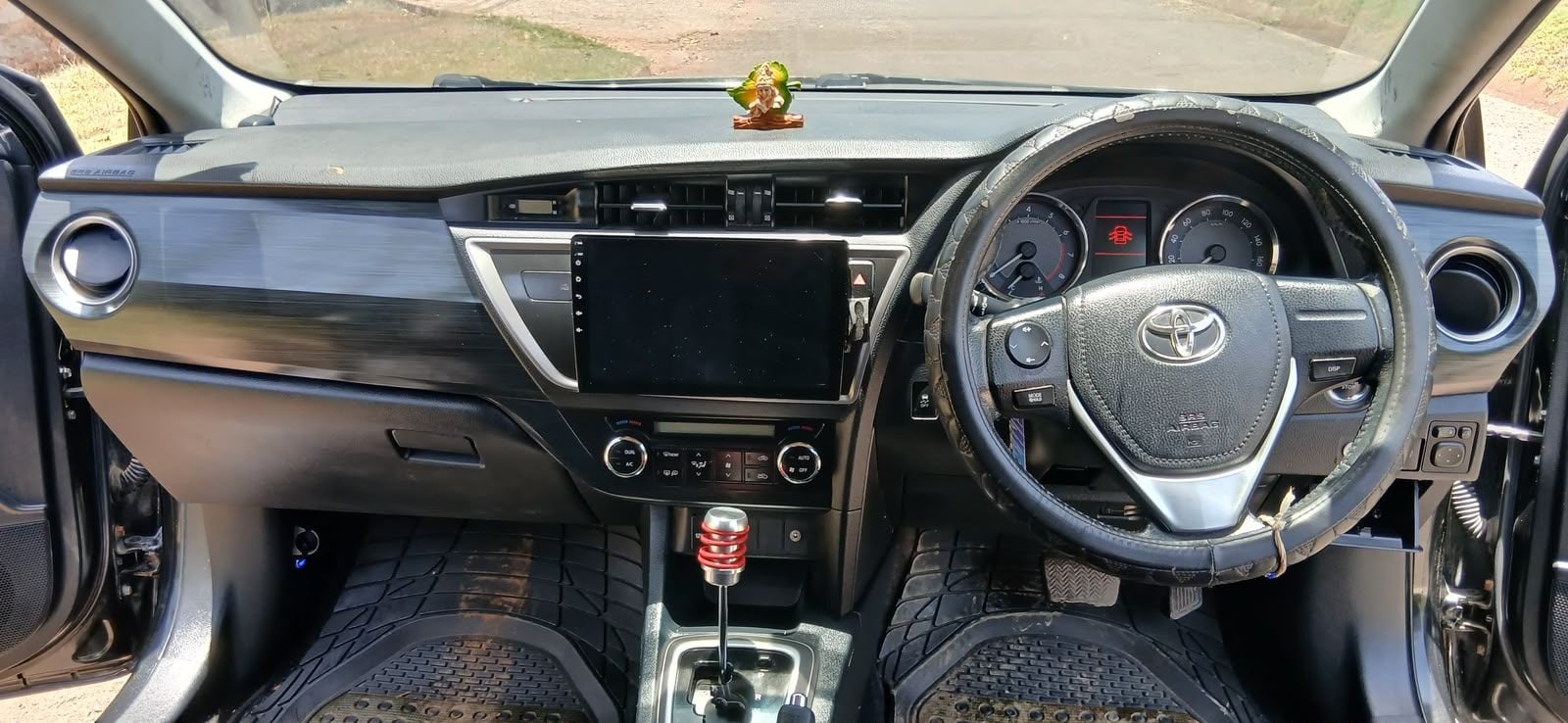 Toyota Auris - 3/9 for sale in Kenya | RmSg Kenya