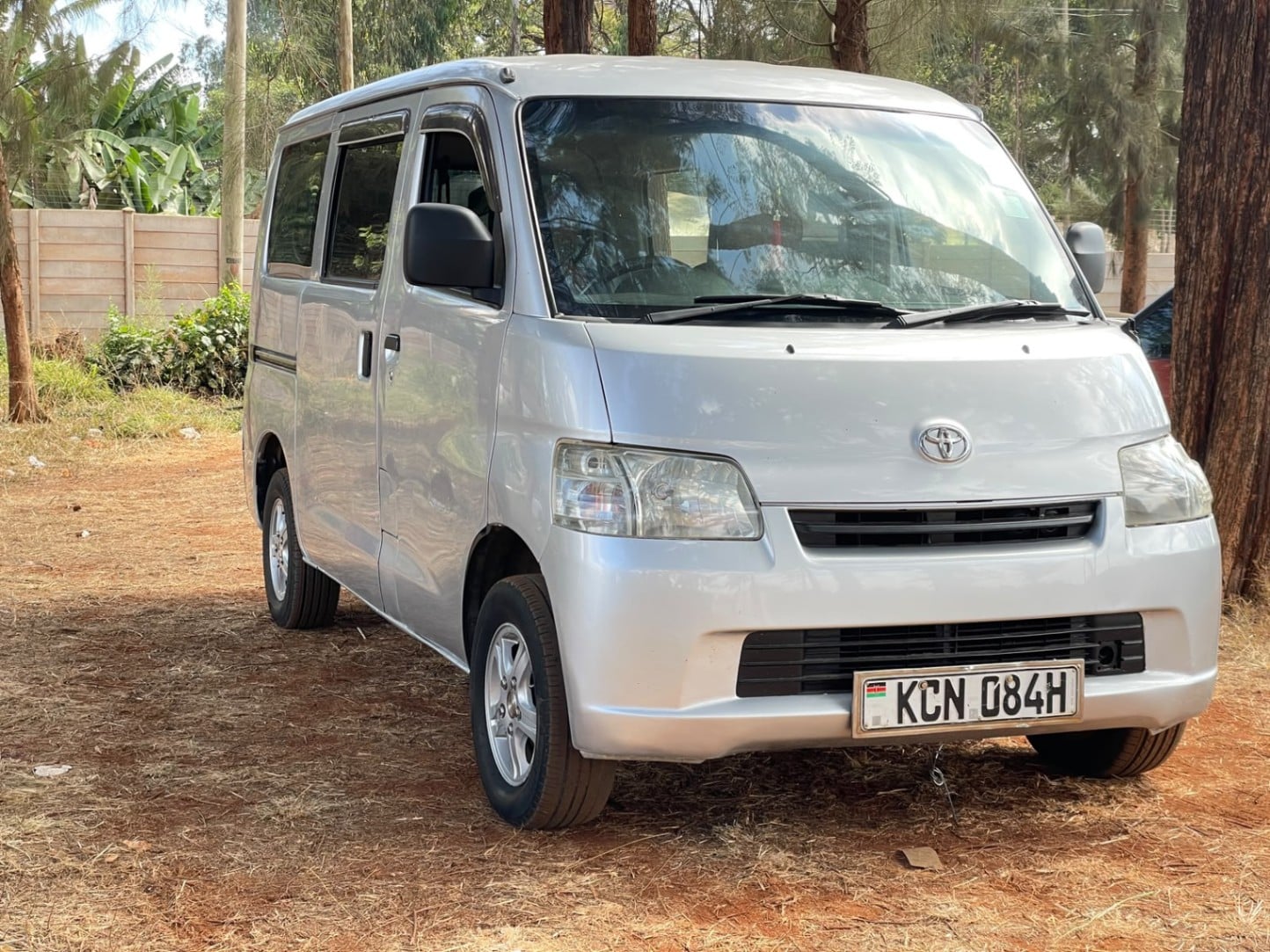 Toyota LiteAce - 2/10 for sale in Kenya | RmSg Kenya