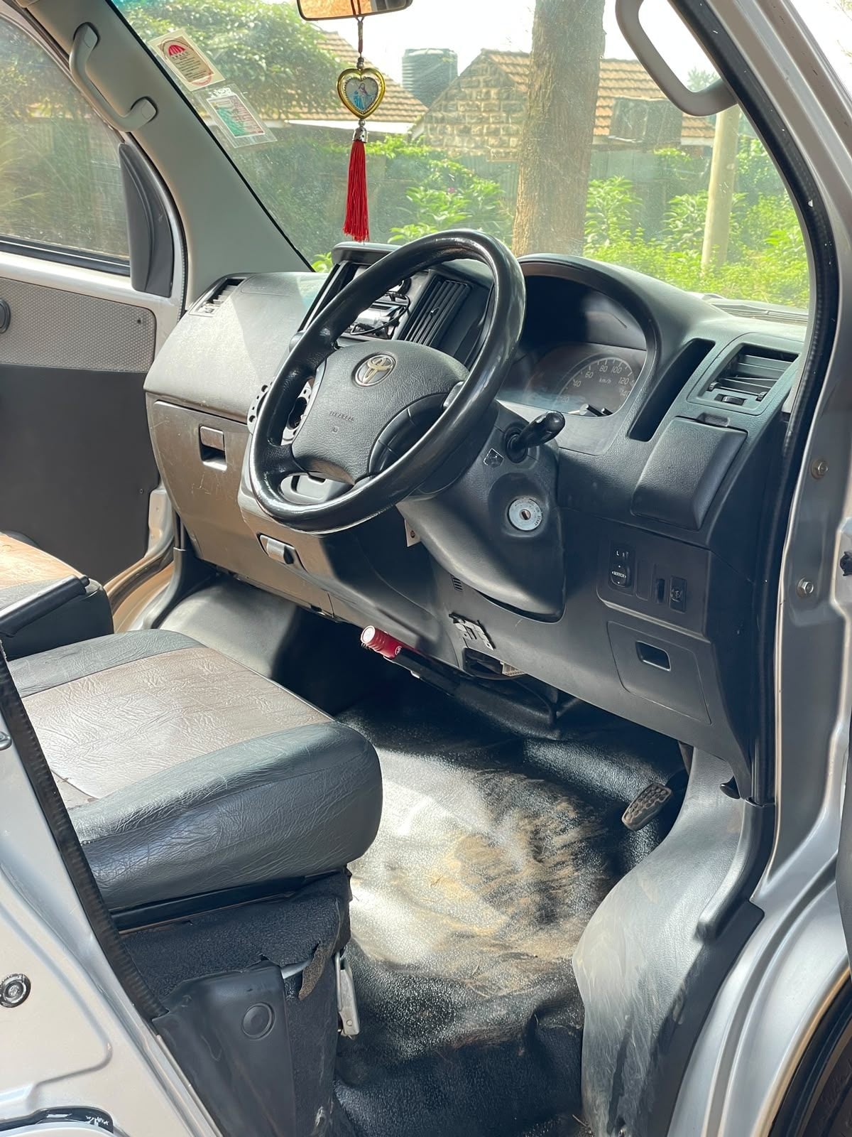 Toyota LiteAce - 4/10 for sale in Kenya | RmSg Kenya