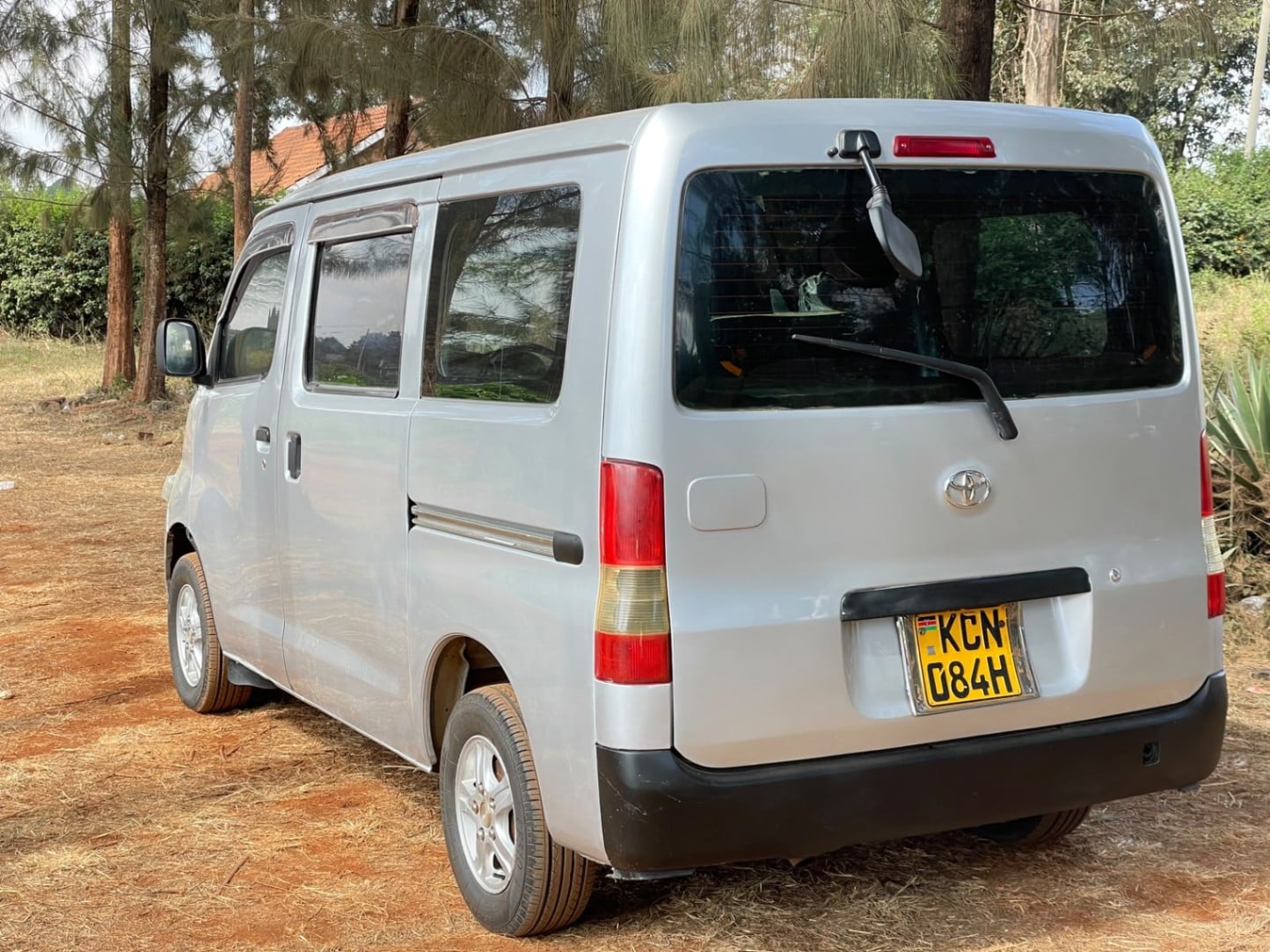 Toyota LiteAce - 9/10 for sale in Kenya | RmSg Kenya